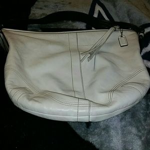 Coach purse no. F05D-8A03